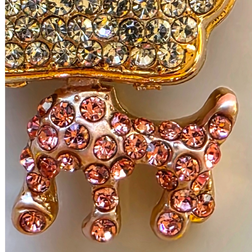 Betsey Johnson Rhinestone Dog Pendant Necklace Pink White Gold Tone Chain - Picture 4 of 9